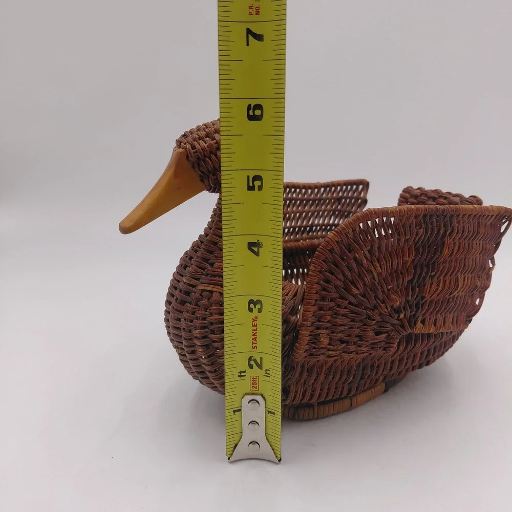 Vtg 90s Avon Rattan Woven Wicker Duck Basket Wood Beak Cottage Cabin Rustic